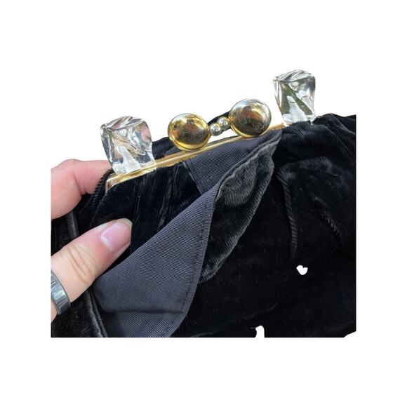 Vintage Black Velvet Wristlet Purse with Lucite Clasp and Coin Purse - Picture 3 of 5